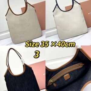 B027  Bag